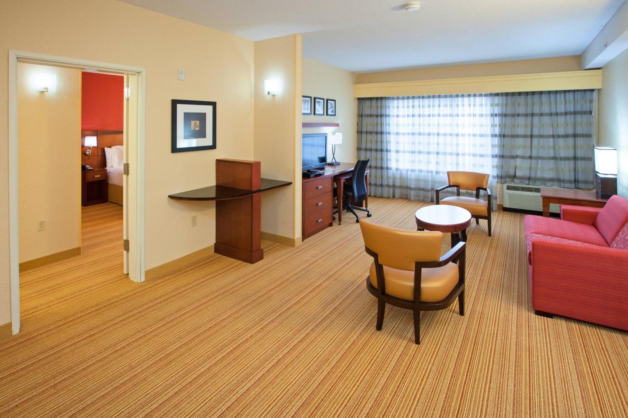 Courtyard Louisville Northeast Kamer foto